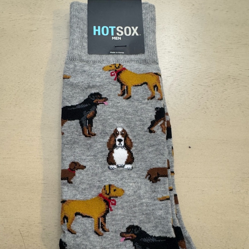 NWT Hot Sox Men's Gray Socks with Dogs 🐶 🐕